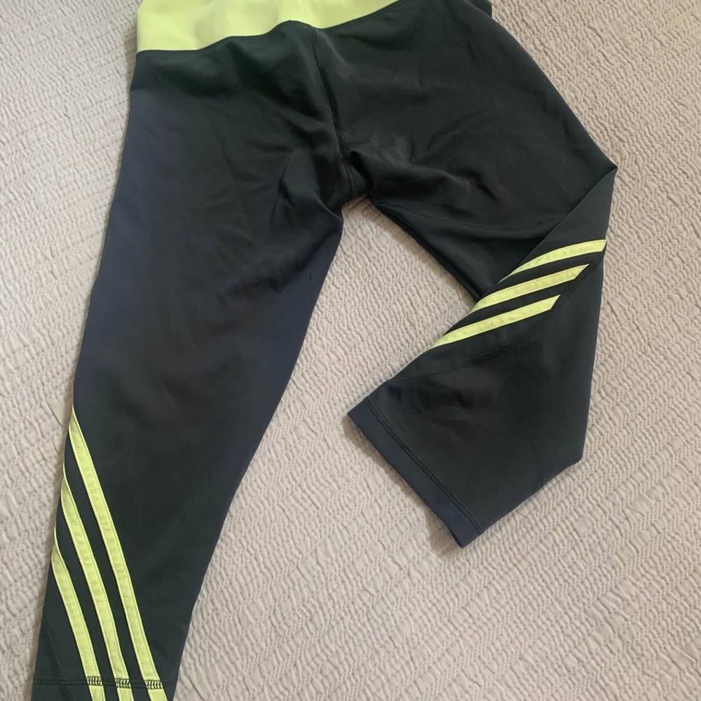 Addidas crop leggings size xs